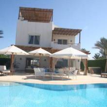 White Villa In El Gouna Phase 5 For Sale