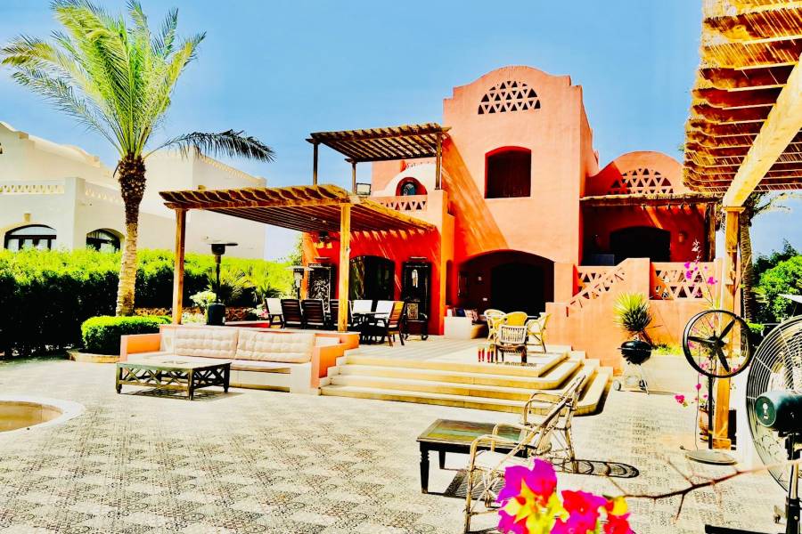 Villa In El Gouna - For Sale In El Gouna - West Golf Villa El Gouna Villa In El Gouna - For Sale In El Gouna - West Golf Villa El Gouna